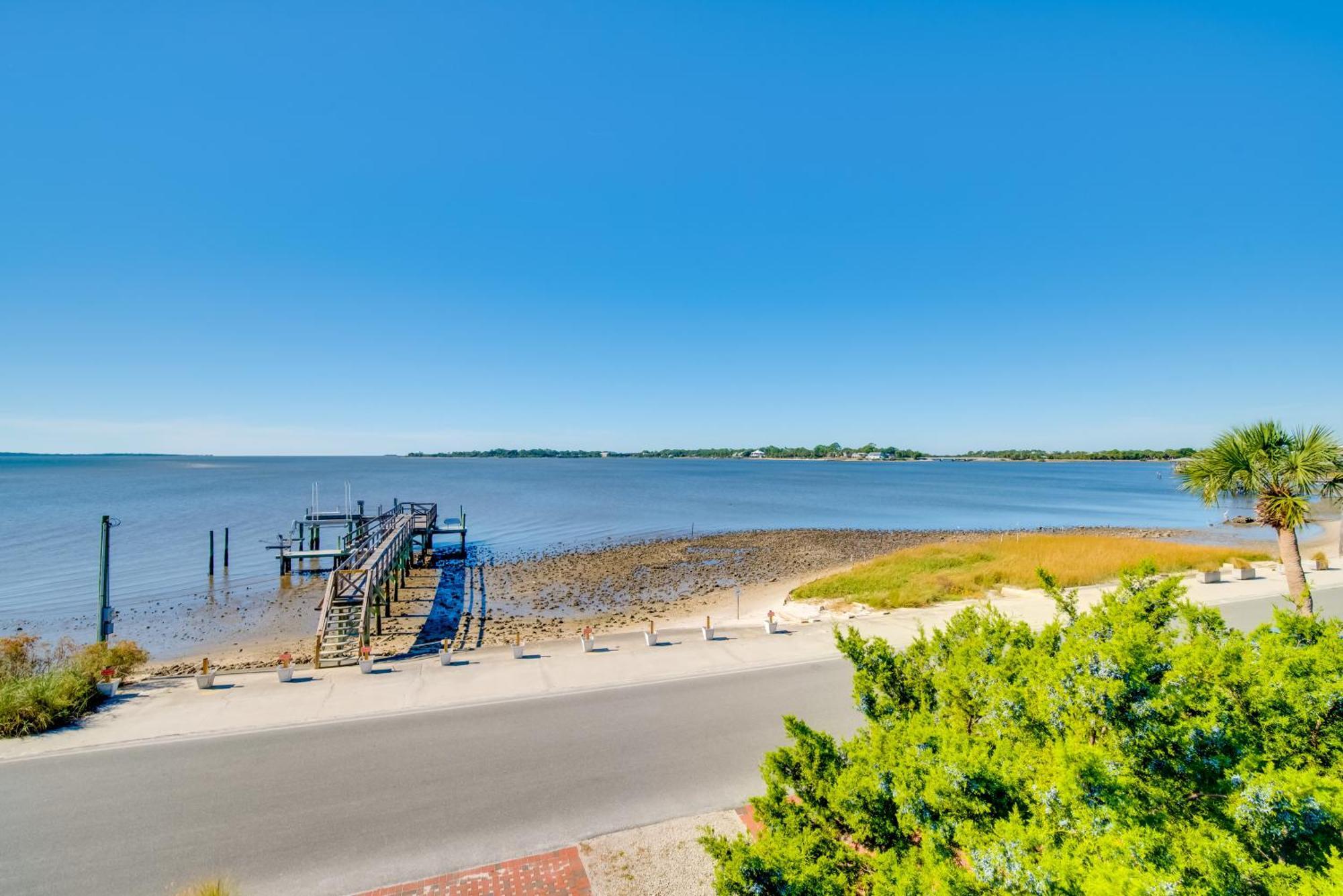 Oceanfront Oasis In Cedar Key With 2 Balconies! Villa Екстериор снимка